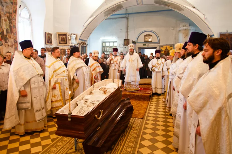 Похороны умершего